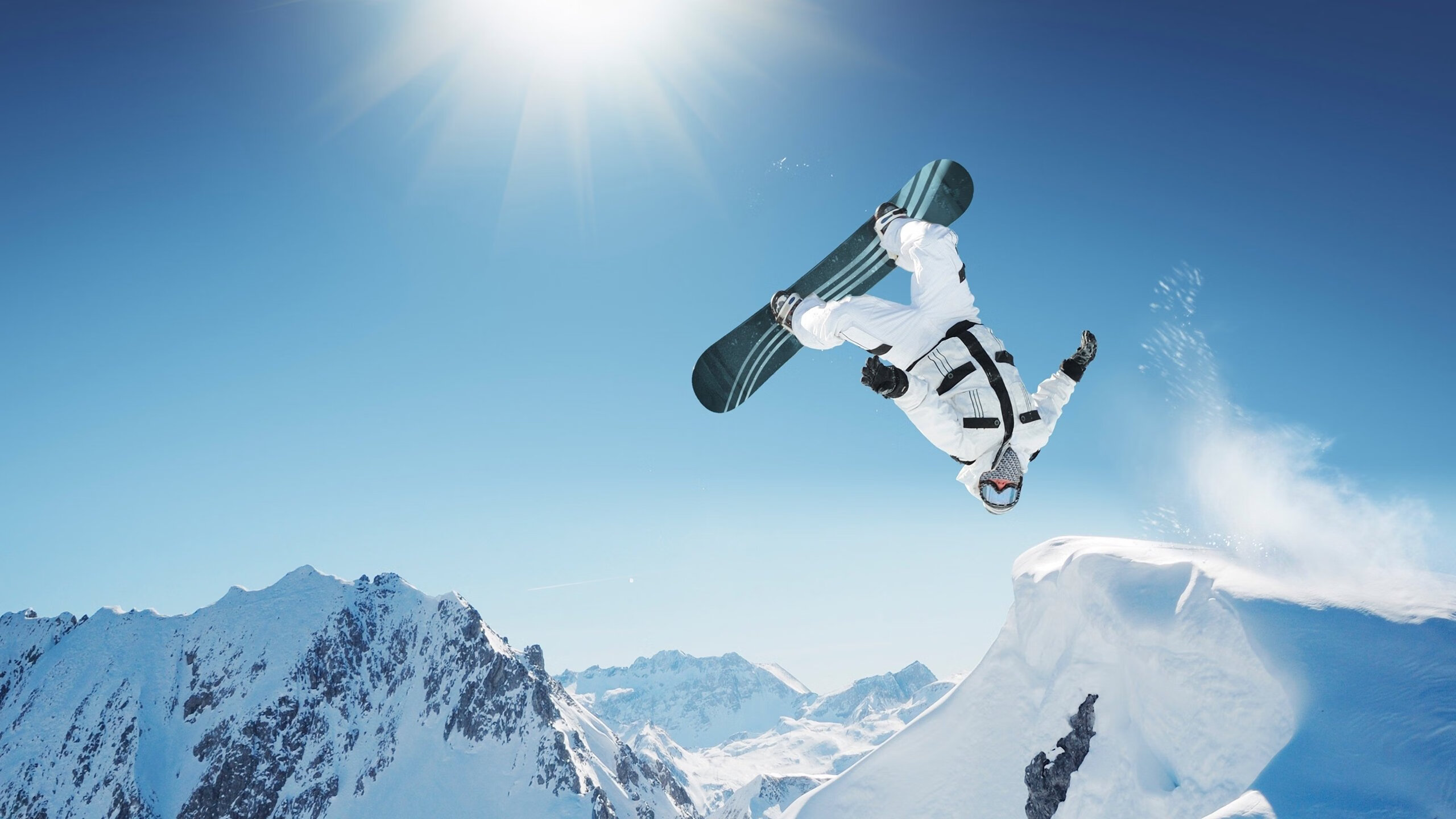 大型水上漂流竞速，挑战惊险刺激极限，水上漂流项目